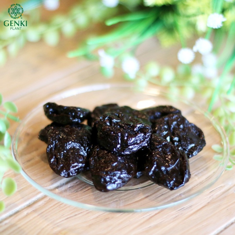 Dried Pitted Prunes / Buah Plum Kering - 500 g