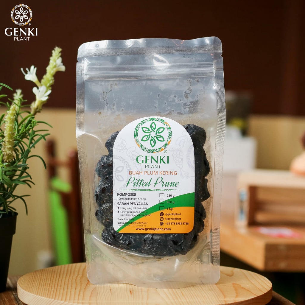Dried Pitted Prunes / Buah Plum Kering  - 100 g thumbnail 2